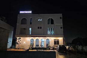 Hotel Virat palace