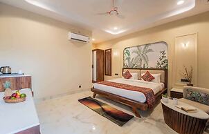 WEEKEND WALA GHAR