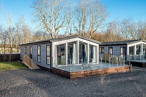 Paddock Lodges Junior 2 Bed Chalet
