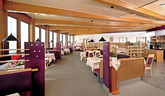 Glacier Hotel Grawand