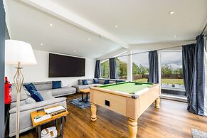 Paddock Lodges Executive 4 Bed Villa