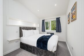 Paddock Lodges Executive 4 Bed Villa