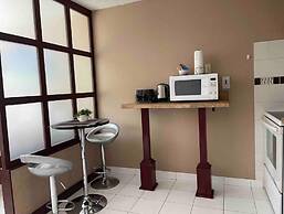 Stylish Studio in Chelsea Manor