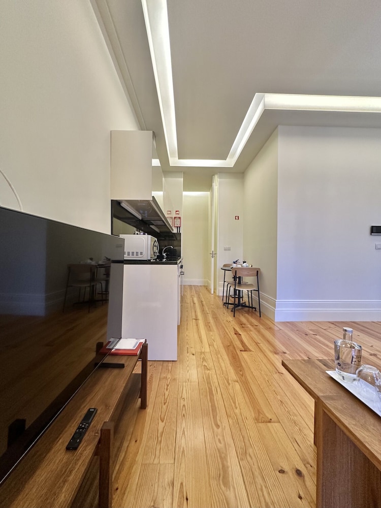 Collection 2F in Oporto