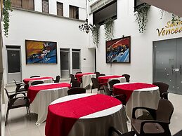 Hotel Catalina Plaza