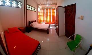 Hostal pelikan taganga