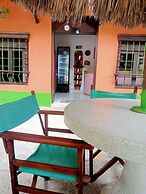 Hostal pelikan taganga