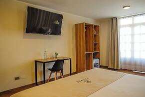 ANDARI HOTELES