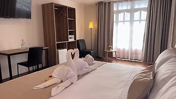 ANDARI HOTELES