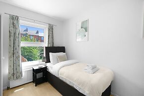 Charming 3 Bed House at Blakes Cottages