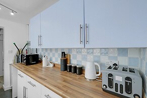 Charming 3 Bed House at Blakes Cottages
