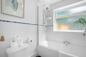 Charming 3 Bed House at Blakes Cottages