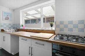 Charming 3 Bed House at Blakes Cottages