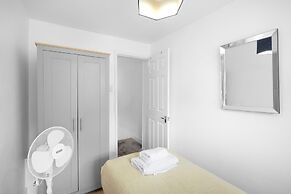 Charming 3 Bed House at Blakes Cottages