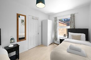 Charming 3 Bed House at Blakes Cottages