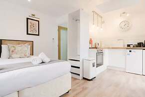 Cosy Studio Annexe Central Cheltenham