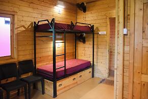 Yuppi Hippi Hideout