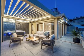 Beachfront Penthouse Residence