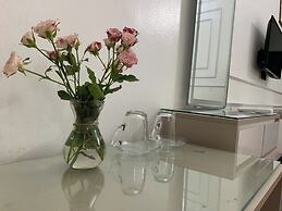 Sword Lake hostel and Spa