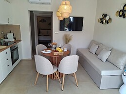 SIDONIA SUITE
