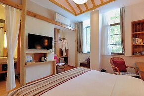 Mild Spring Boutique Hotel