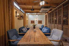 Mild Spring Boutique Hotel
