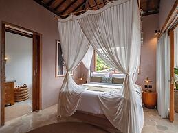 Tebola Joglo Villas