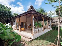 Tebola Joglo Villas