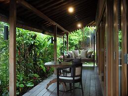 Tebola Joglo Villas