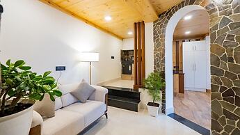 Wisteria Chalet