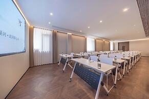 Yi Nian Fangcun Hotel