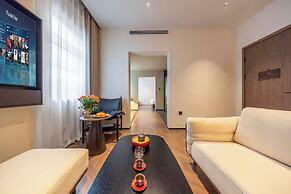 Yi Nian Fangcun Hotel