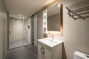 ElEnce Hotel