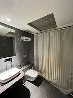 Hotel Sadanand Regency - Balewadi, Baner