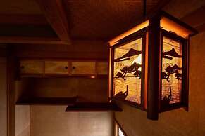 Nakamachi House