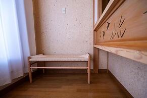 Nakamachi House