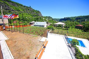 Hotel Chiatureli