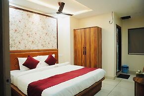 Sri Saaradhi Grand
