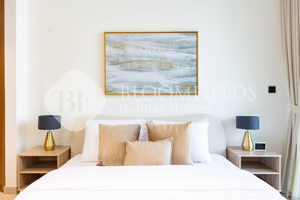 Bloomfields Modern 1Br Binghatti ONYX