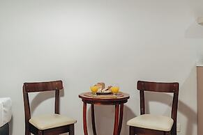 Hestia at Esmeralda 700
