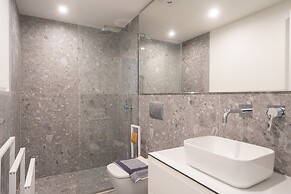 LIV Athinum 1 - Luxury Apartment 2A
