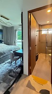 De Flourishing Hill Escape, Cha Am