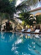 CEZERE THE PALM HOTEL