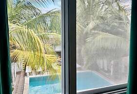 CEZERE THE PALM HOTEL