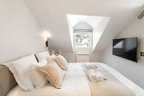 1537 Bourg Tibourg