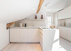 1537 Bourg Tibourg