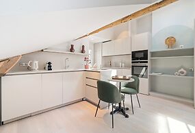 1537 Bourg Tibourg