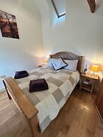Grofftau Cottage - Sleeps 4 & Free Parking