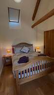 Grofftau Cottage - Sleeps 4 & Free Parking