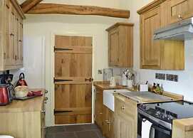 Grofftau Cottage - Sleeps 4 & Free Parking